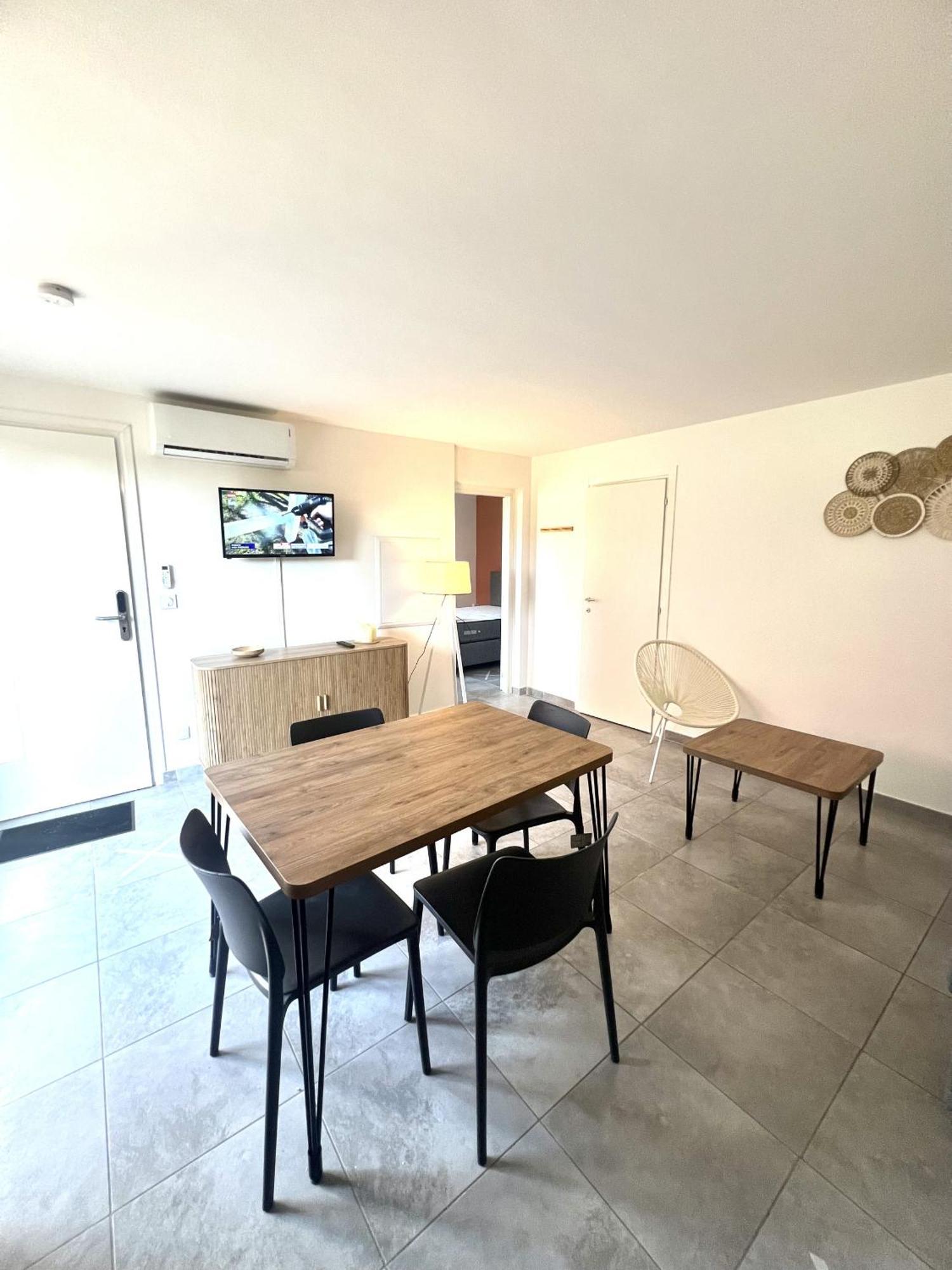 Residence Hoteliere Les Hameaux De Saint Cyprien Appartement 35 M2 1 Chambre Lecci Kültér fotó